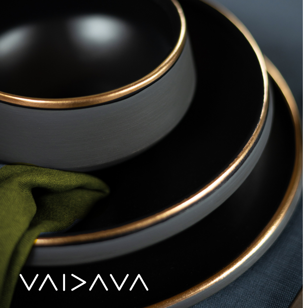 7 Ways to Create a Refined Christmas Table with VAIDAVA CERAMICS