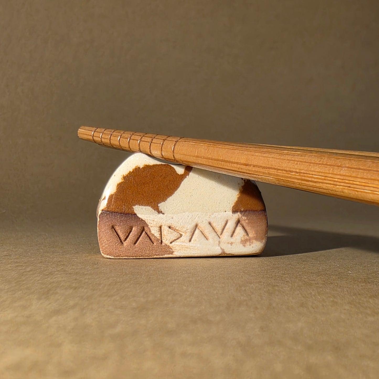 Chopstick holder