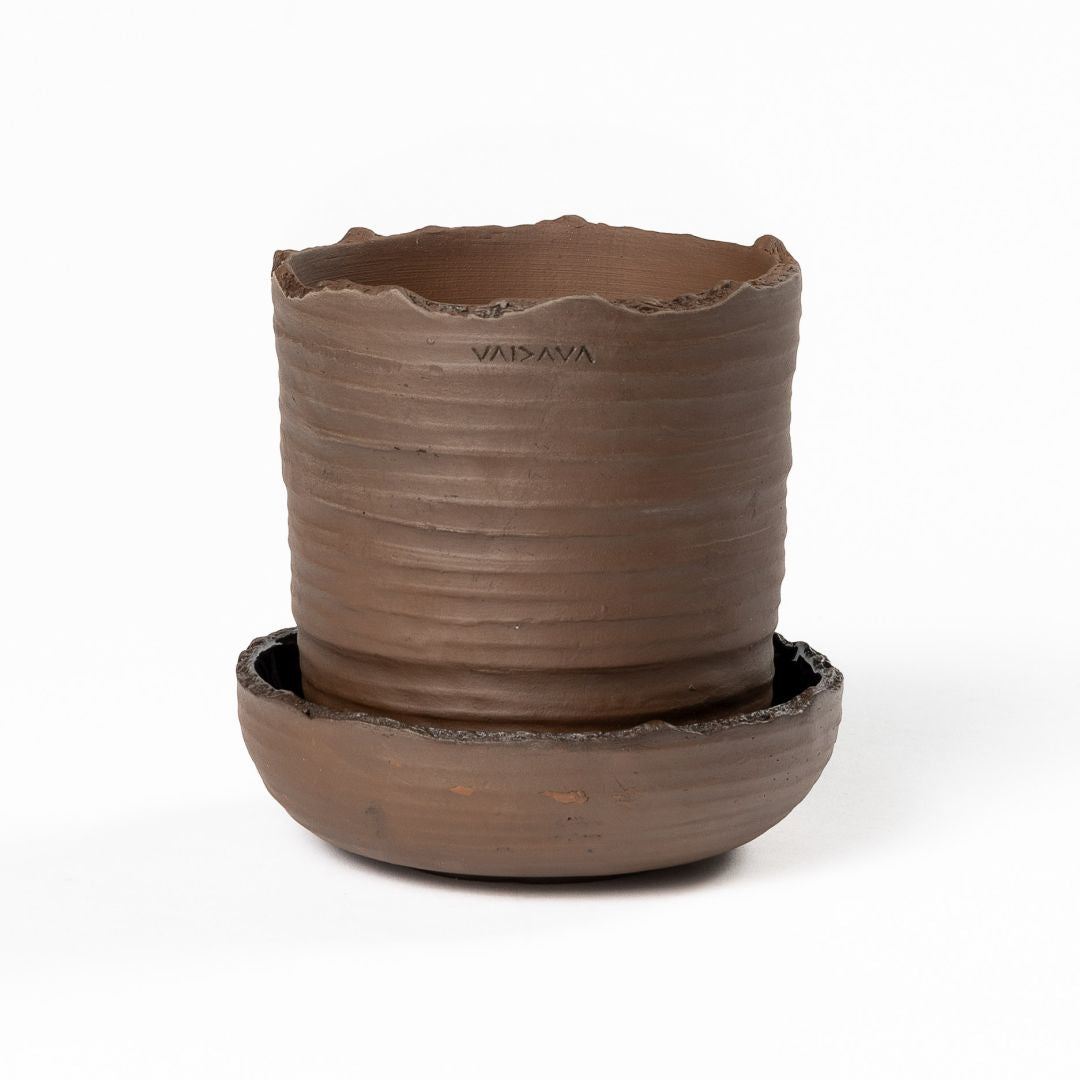 Plant pot with saucer S · SOIL
